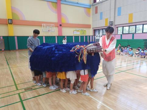 2024학년도 유초이음학기 연계횔동 달빛유치원과 북청사자놀이 공연 관람